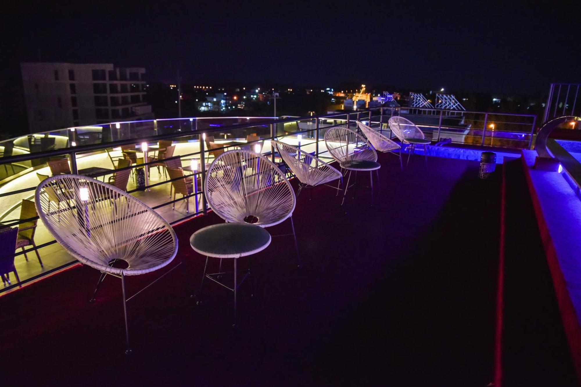 Hotel Evropa Ulcinj Exterior photo
