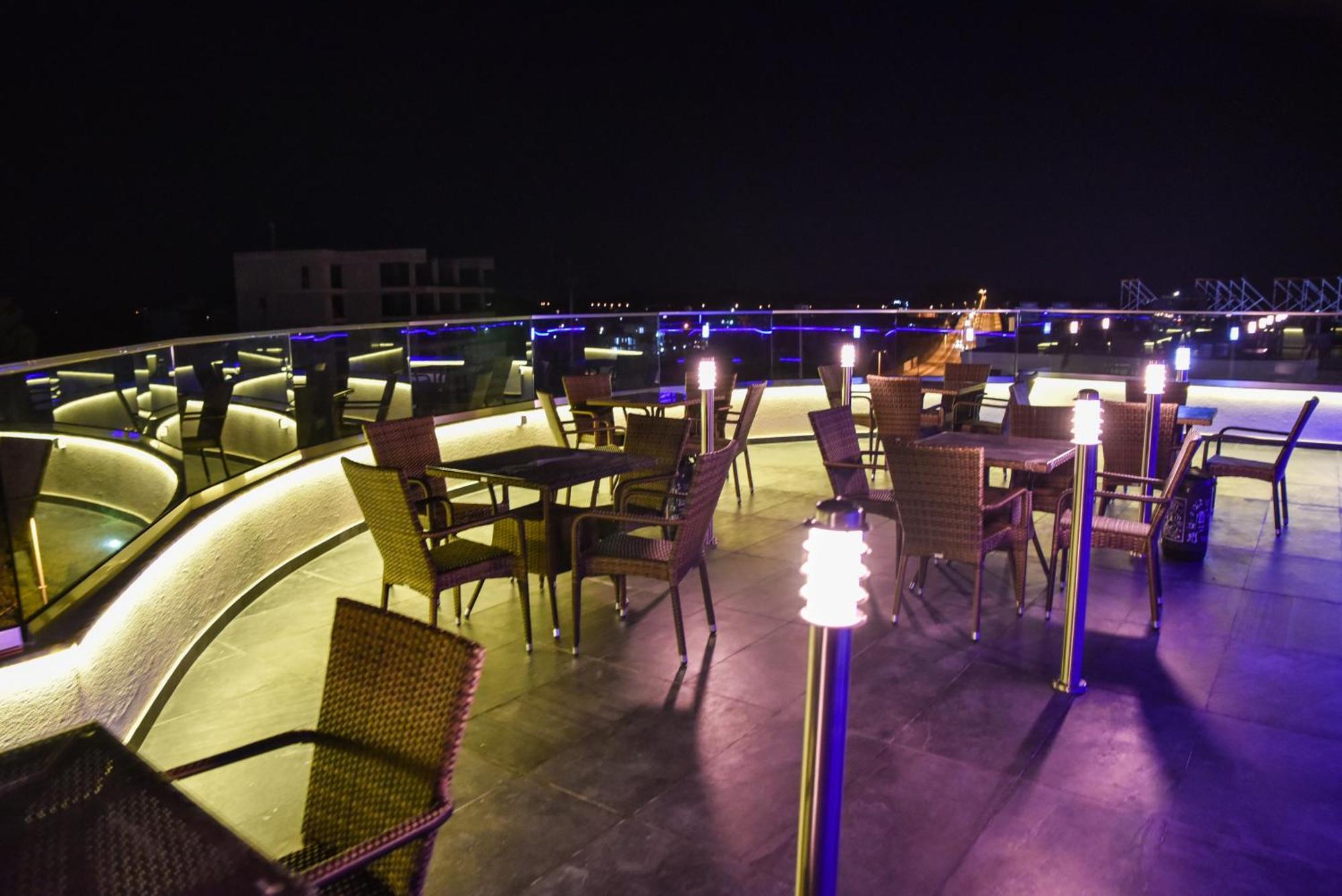 Hotel Evropa Ulcinj Exterior photo