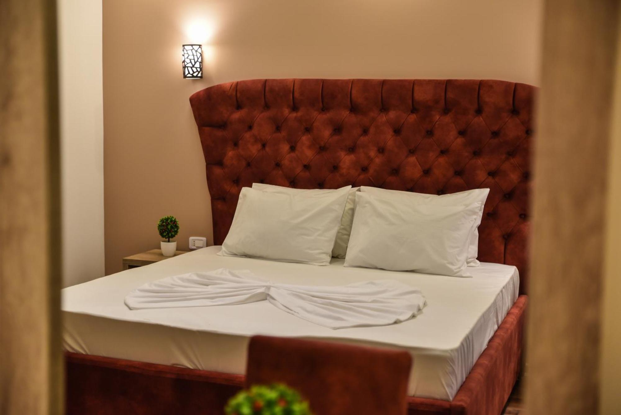 Hotel Evropa Ulcinj Exterior photo