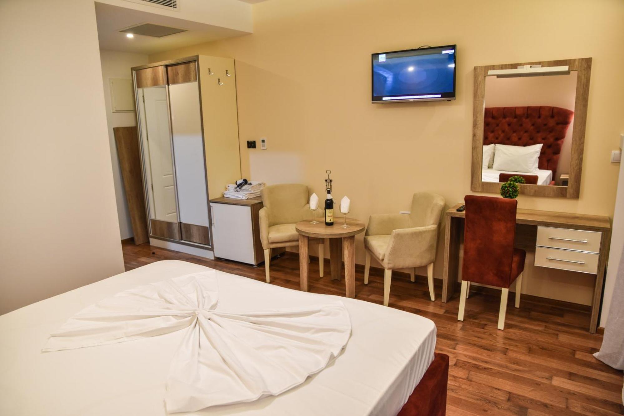 Hotel Evropa Ulcinj Room photo