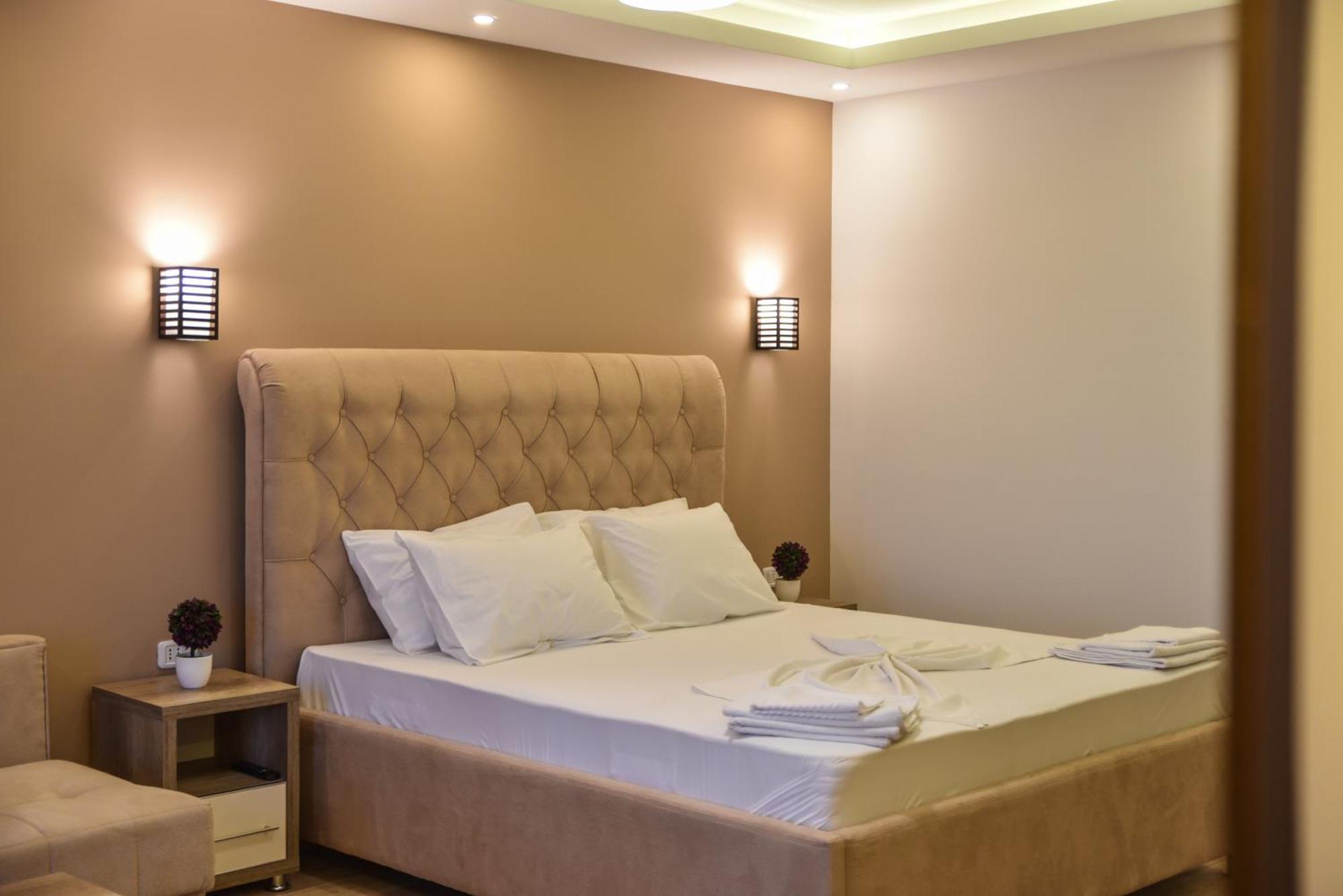 Hotel Evropa Ulcinj Exterior photo