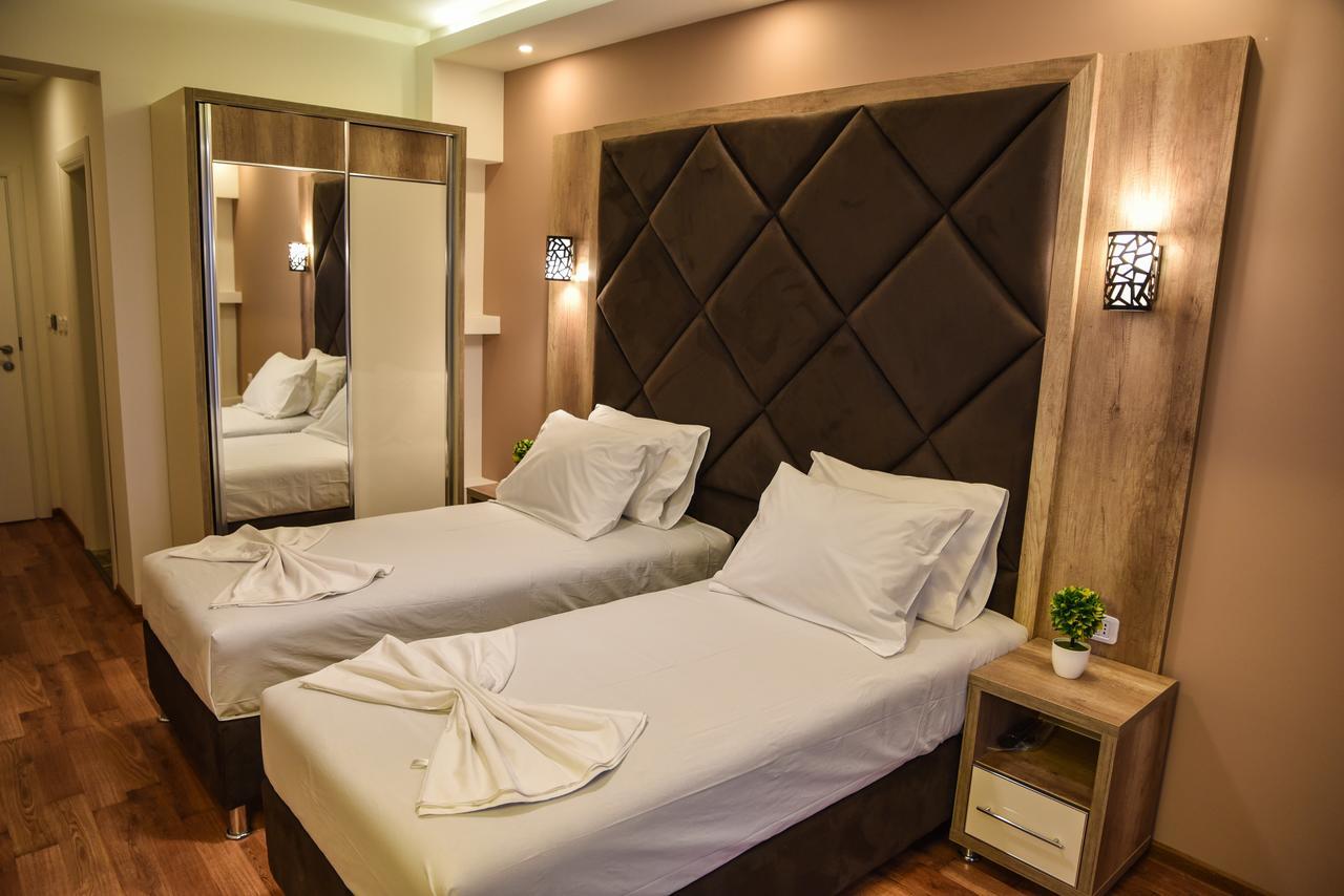 Hotel Evropa Ulcinj Exterior photo